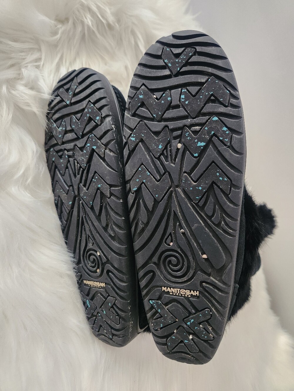 Manitobah Mukluks Snowy Owl Boots - Picture 9 of 12